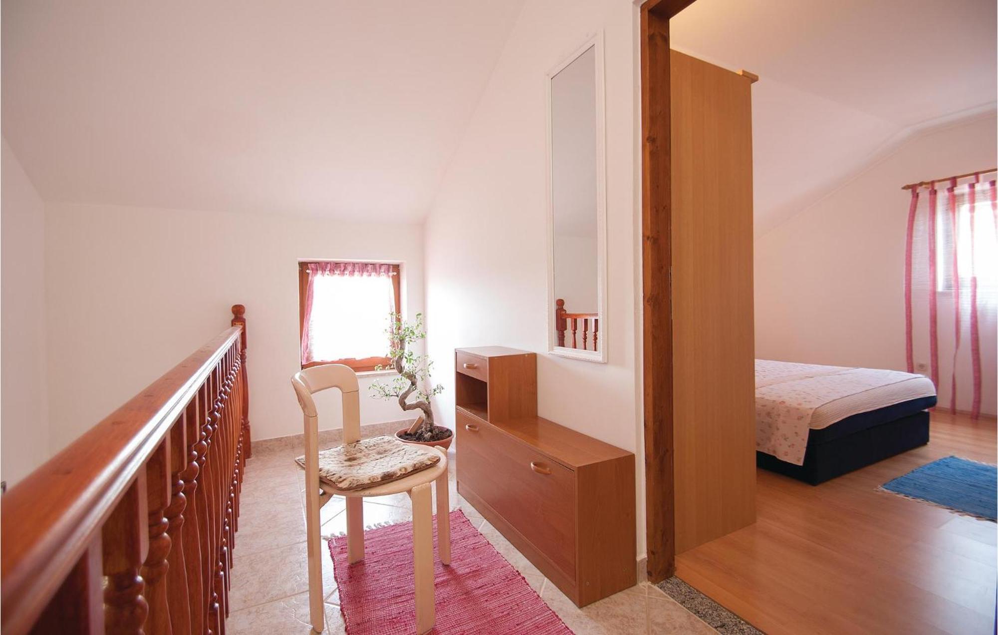 Lovely Apartment In Rovinj With Kitchen Extérieur photo